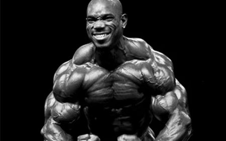 7 Best Dumbbell Exercises to Get Muscular Biceps Like Flex Wheeler